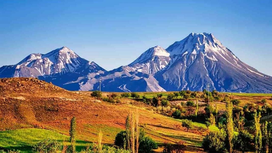«ԿՈՉԵՑԱՒ ԱՅՍՊԷՍ ՅԱՆՈՒՆ…»