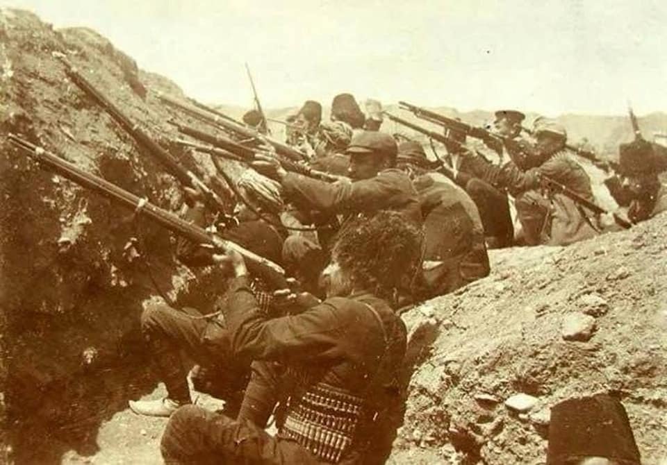 Վանի Ինքնապաշտպանության հերոսները...
