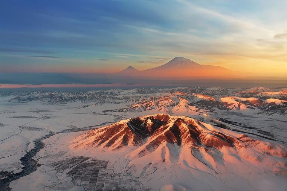 ԼԵՌԸ  (ԶԱՐԵՀ ԽՐԱԽՈՒՆԻ)